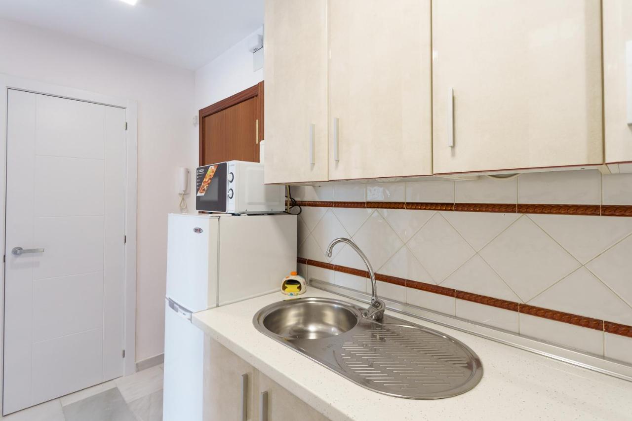Malagasuite Carihuela Apartments Torremolinos Buitenkant foto