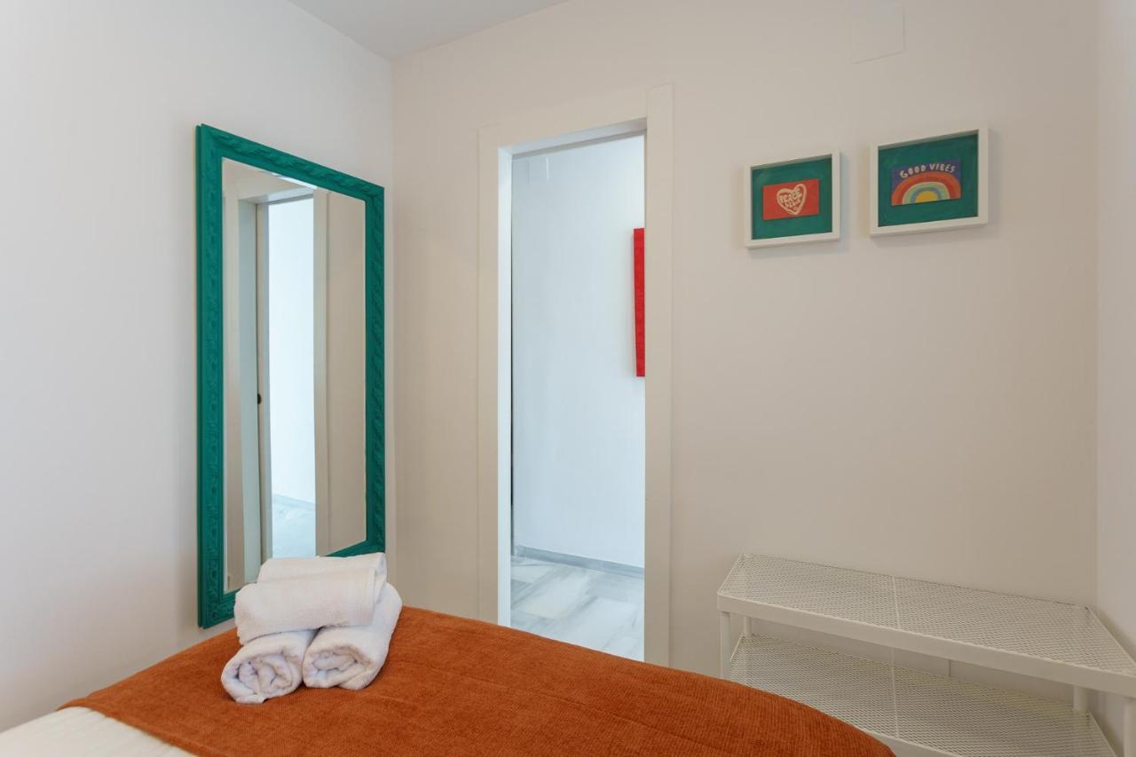 Malagasuite Carihuela Apartments Torremolinos Buitenkant foto