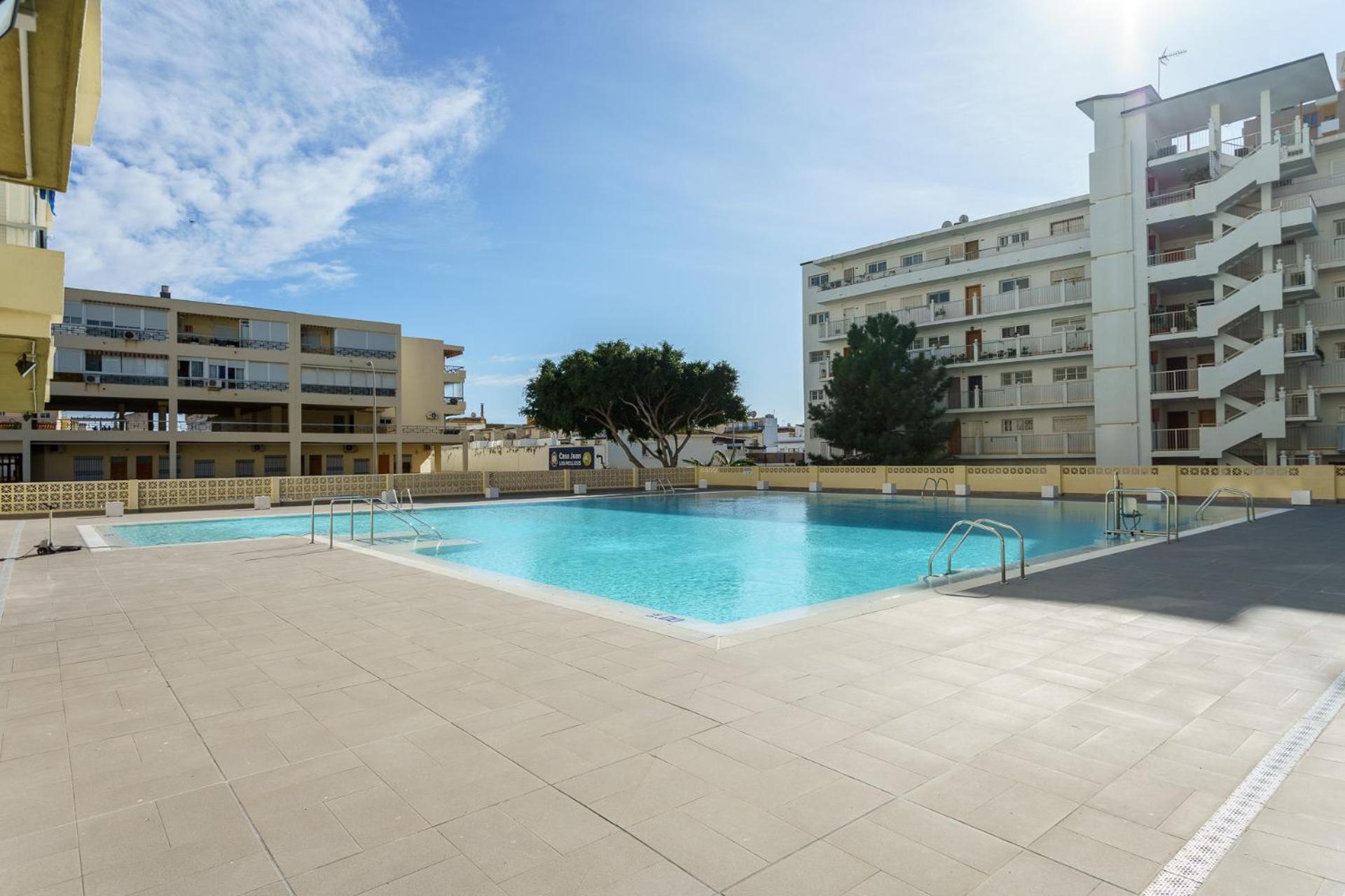 Malagasuite Carihuela Apartments Torremolinos Buitenkant foto